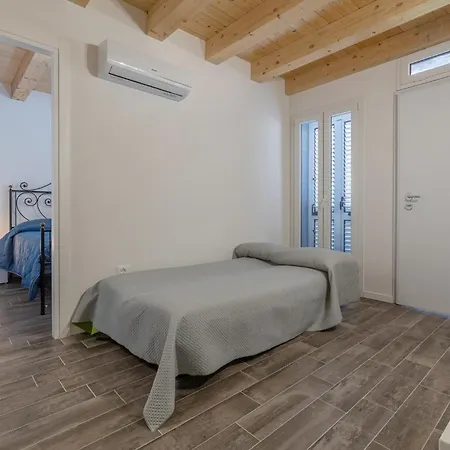 Guesthost - Casa Gemma Comfortable דירה בולוניה