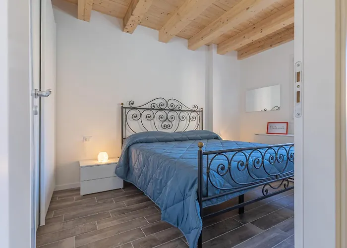 Guesthost - Casa Gemma Comfortable Διαμέρισμα *